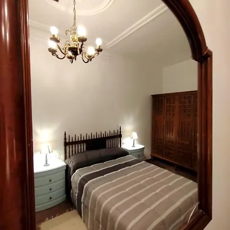 Piso Centrico De Tres Reformado Del S Xix Apartamento *